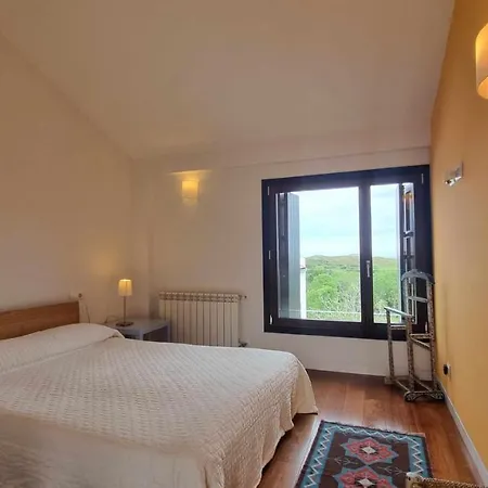 בית נופש Casa Vacacional El Pandu Villanueva de Pria